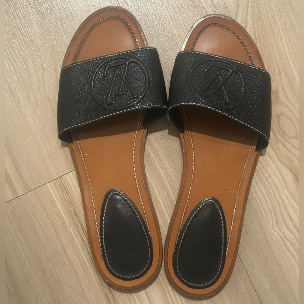 COPY - 100% Authentic Louis Vuitton size 40